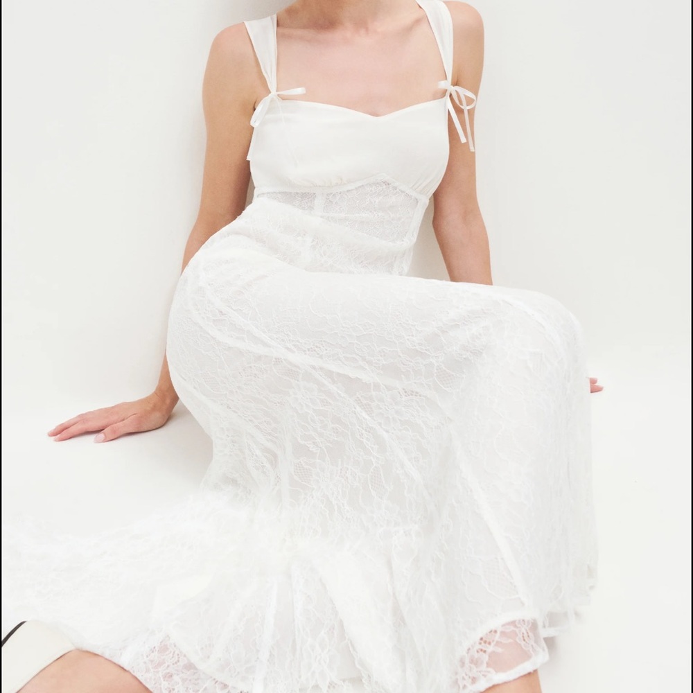 Kaiden reformation ivory Lace Dress